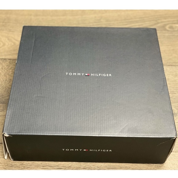 Tommy Hilfiger Womens Mid-Calf Cold Weather Boots NIB! - Picture 13 of 13